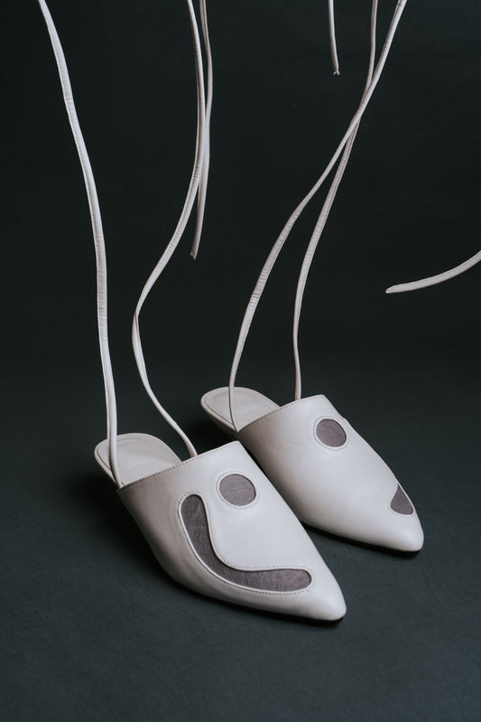 "L. LAMP" in Grey Cloud